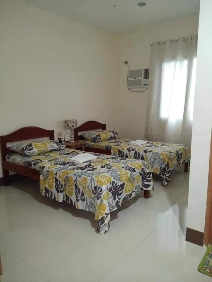 Junie Pension House Moalboal Pokój zdjęcie